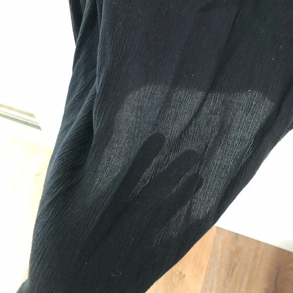 Old Navy Black Ruffled Blouse - Picture 5 of 5